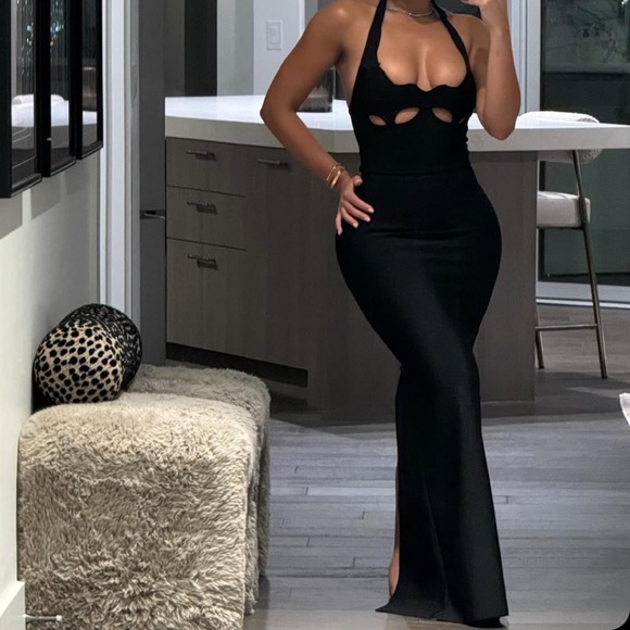 YG COLLECTION Dresses & Skirts - YG collection “Gianna Halter Gown”